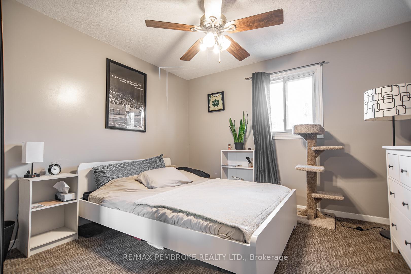 Photo 12 of 632 First Avenue, Laurentian Valley — HOMEH