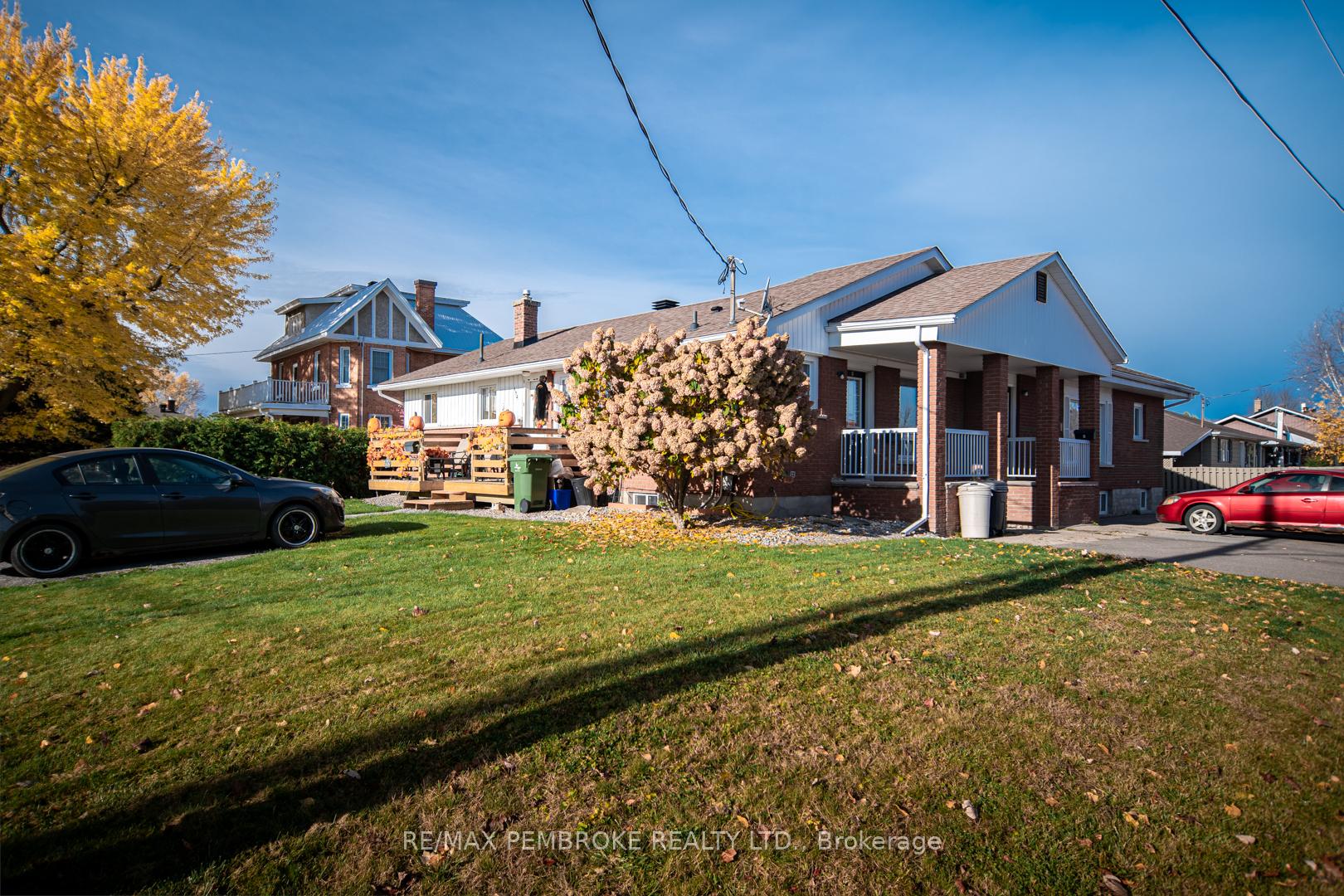 Photo 29 of 632 First Avenue, Laurentian Valley — HOMEH