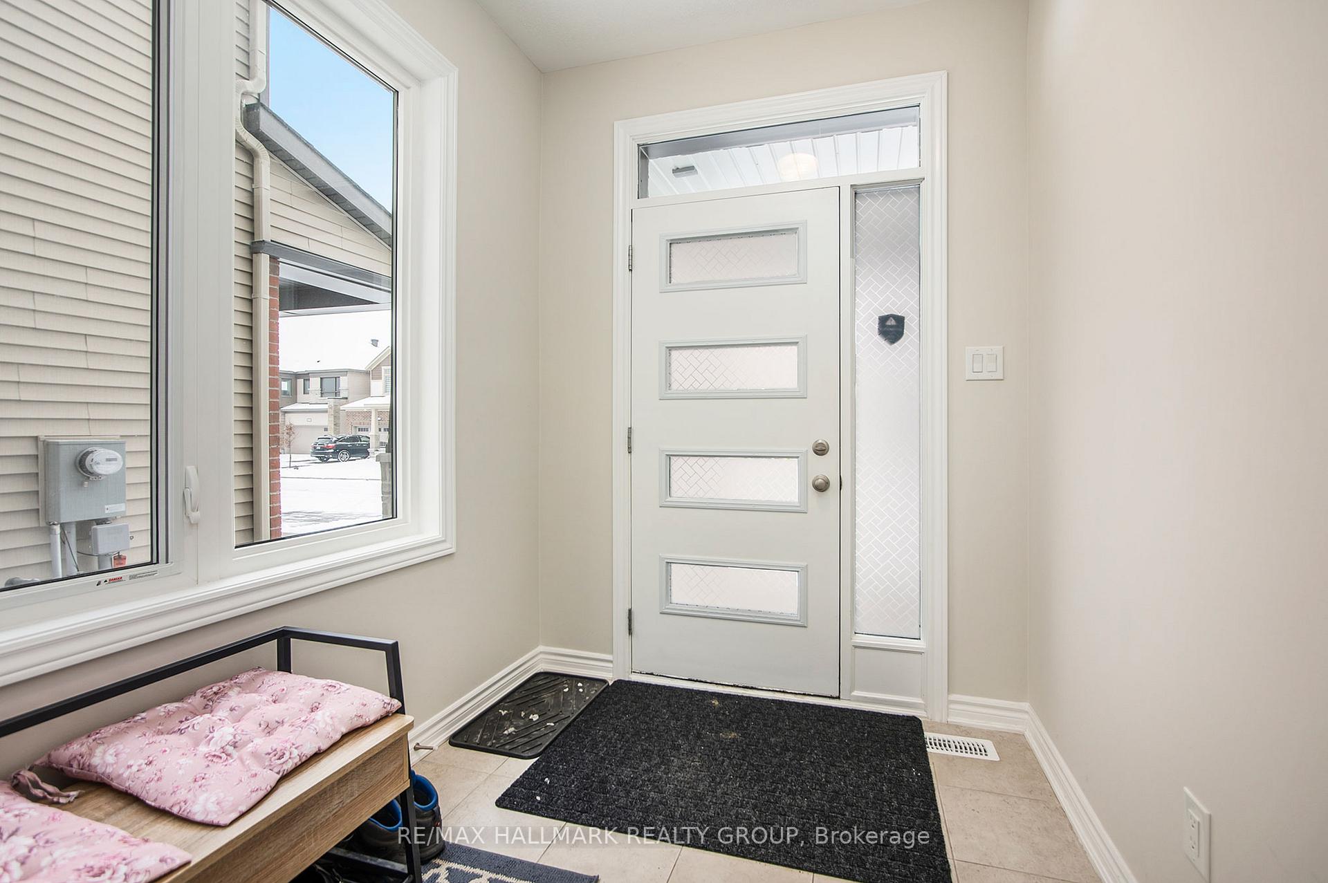 Photo 4 of 509 Arosa Way, Ottawa, Kanata - Emerald Meadows/Trailwest — HOMEH