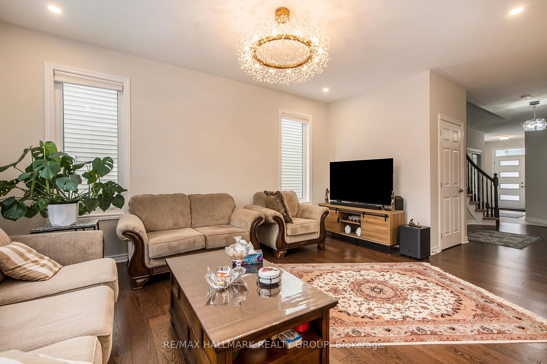 Photo 5 of 509 Arosa Way, Ottawa, Kanata - Emerald Meadows/Trailwest — HOMEH