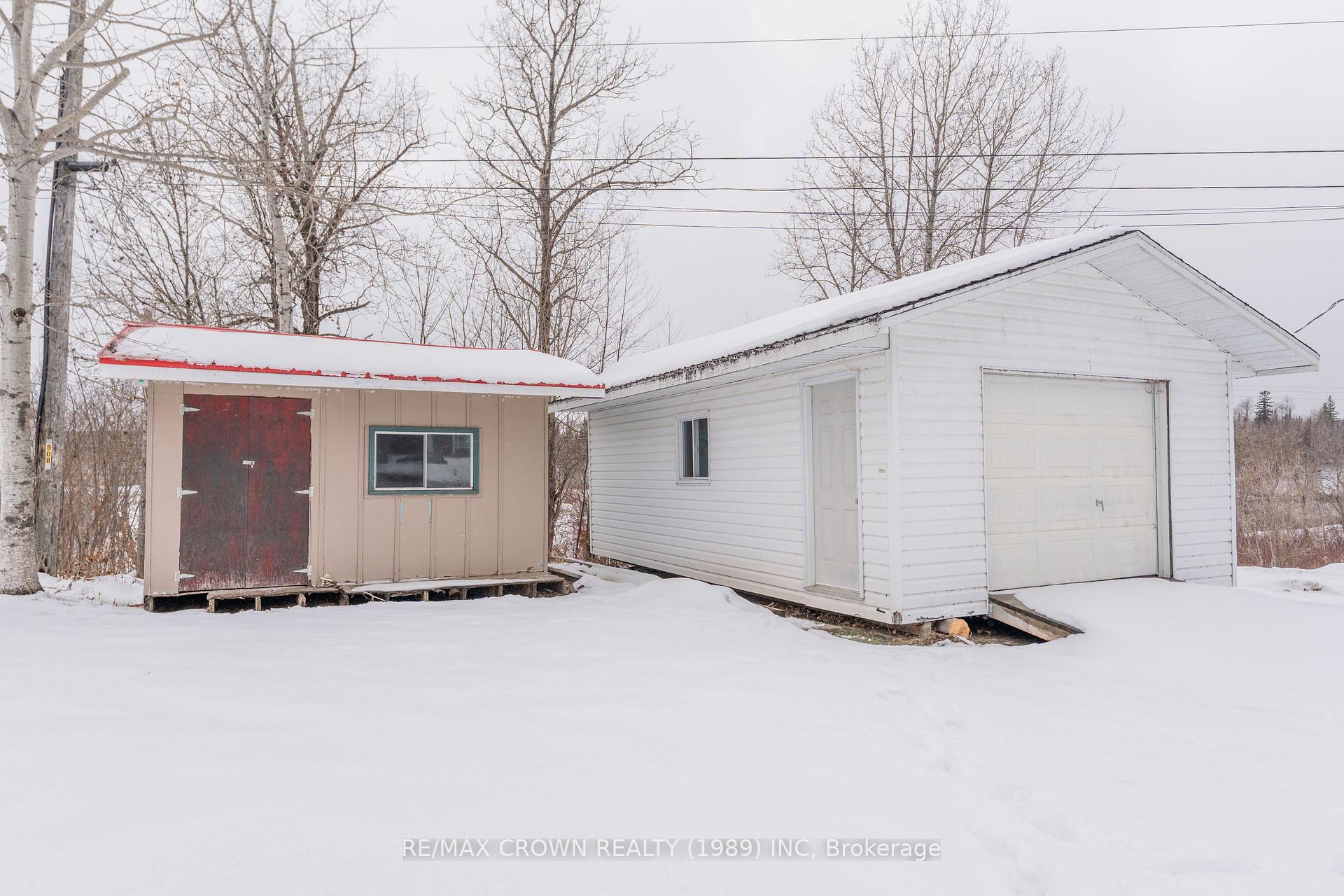 Photo 3 of 32 Kimberly Drive, Kapuskasing — HOMEH
