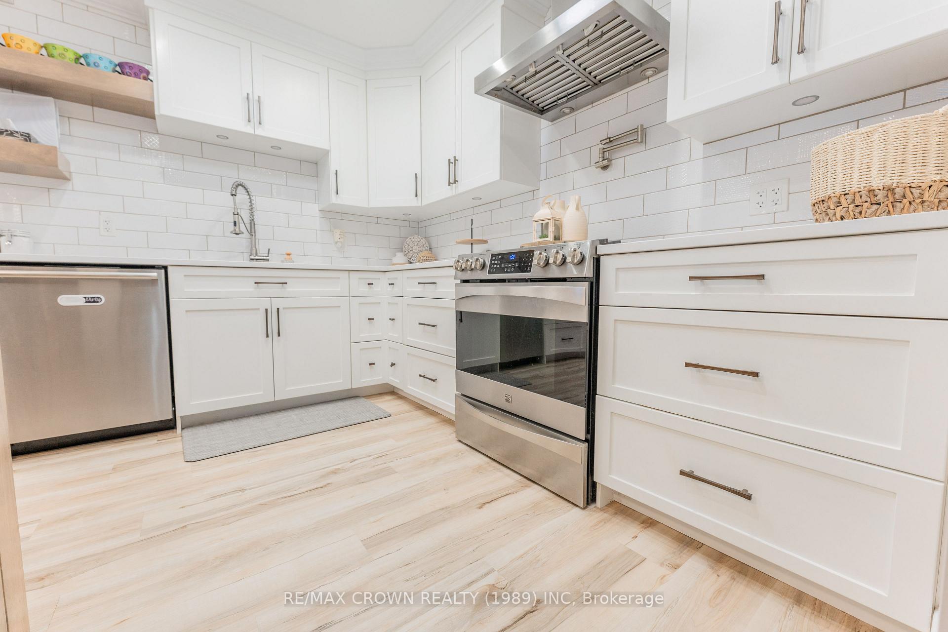 Photo 13 of 32 Kimberly Drive, Kapuskasing — HOMEH
