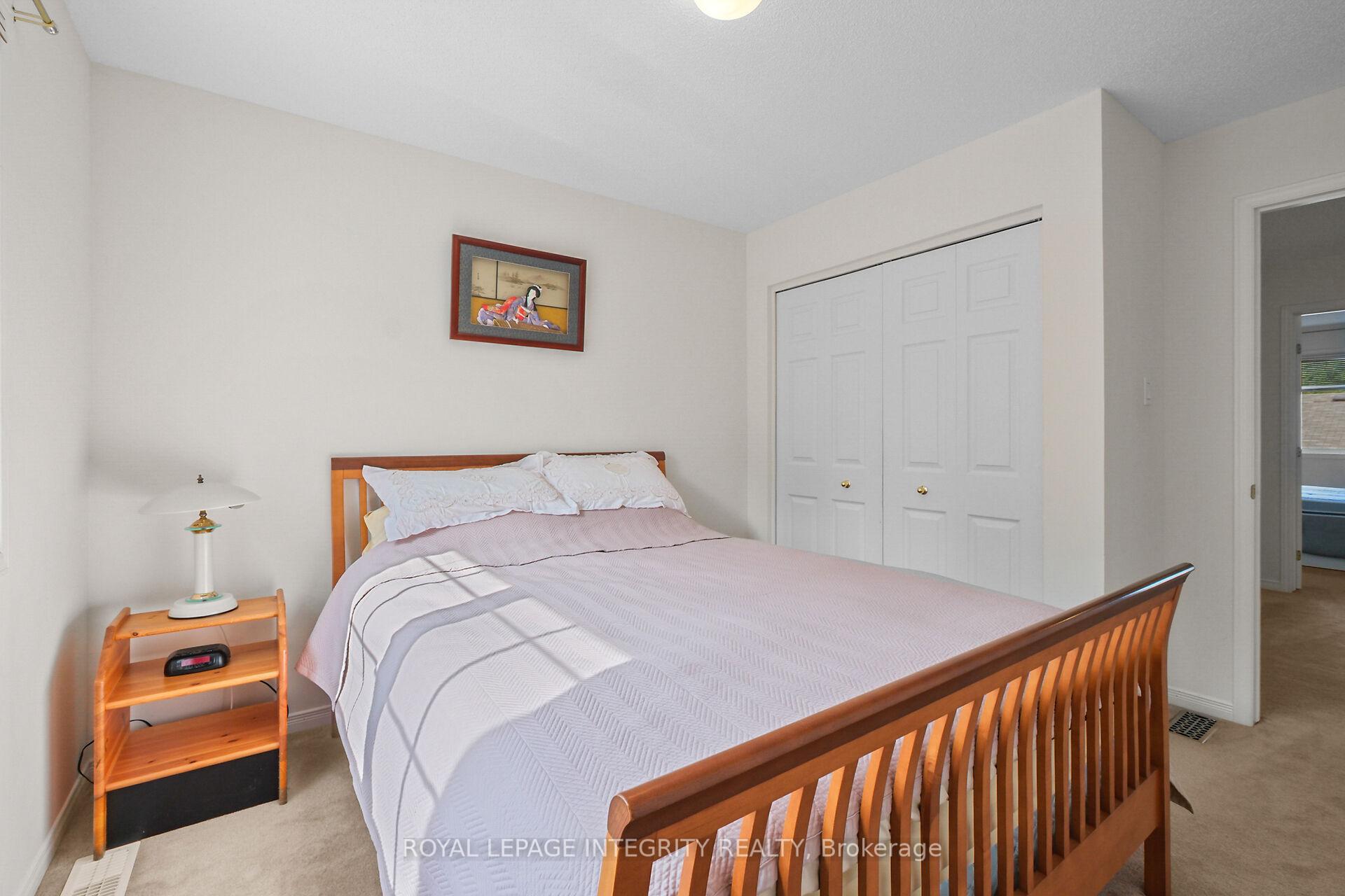 Photo 26 of 170 Grandpark Circle, Ottawa, Hunt Club Park — HOMEH