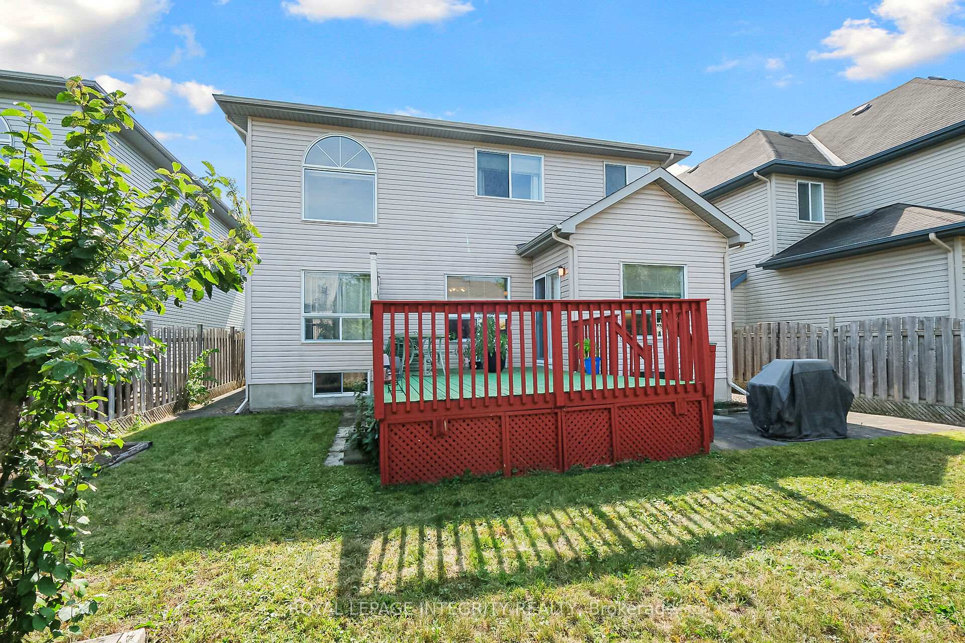Photo 28 of 170 Grandpark Circle, Ottawa, Hunt Club Park — HOMEH