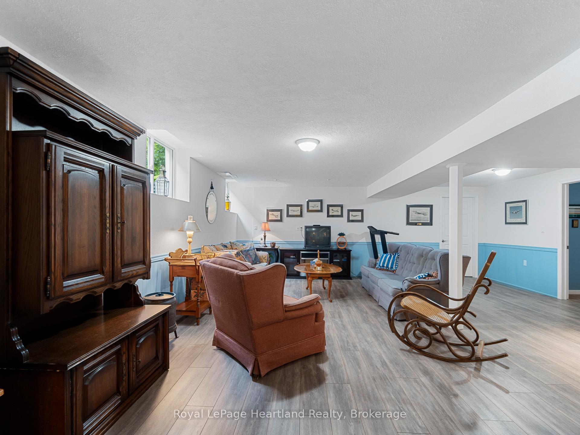 Photo 28 of 23 Stornoway Crescent, Huron East, Egmondville — HOMEH