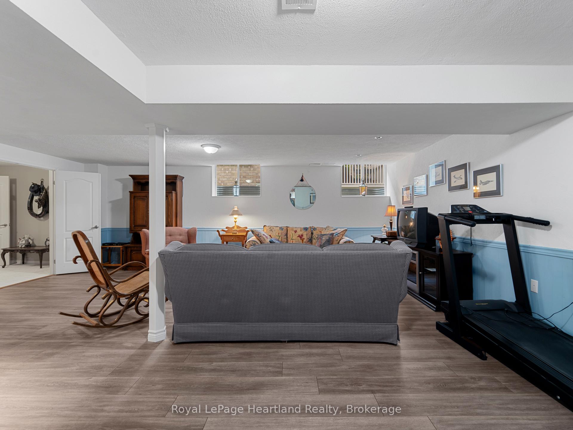 Photo 30 of 23 Stornoway Crescent, Huron East, Egmondville — HOMEH