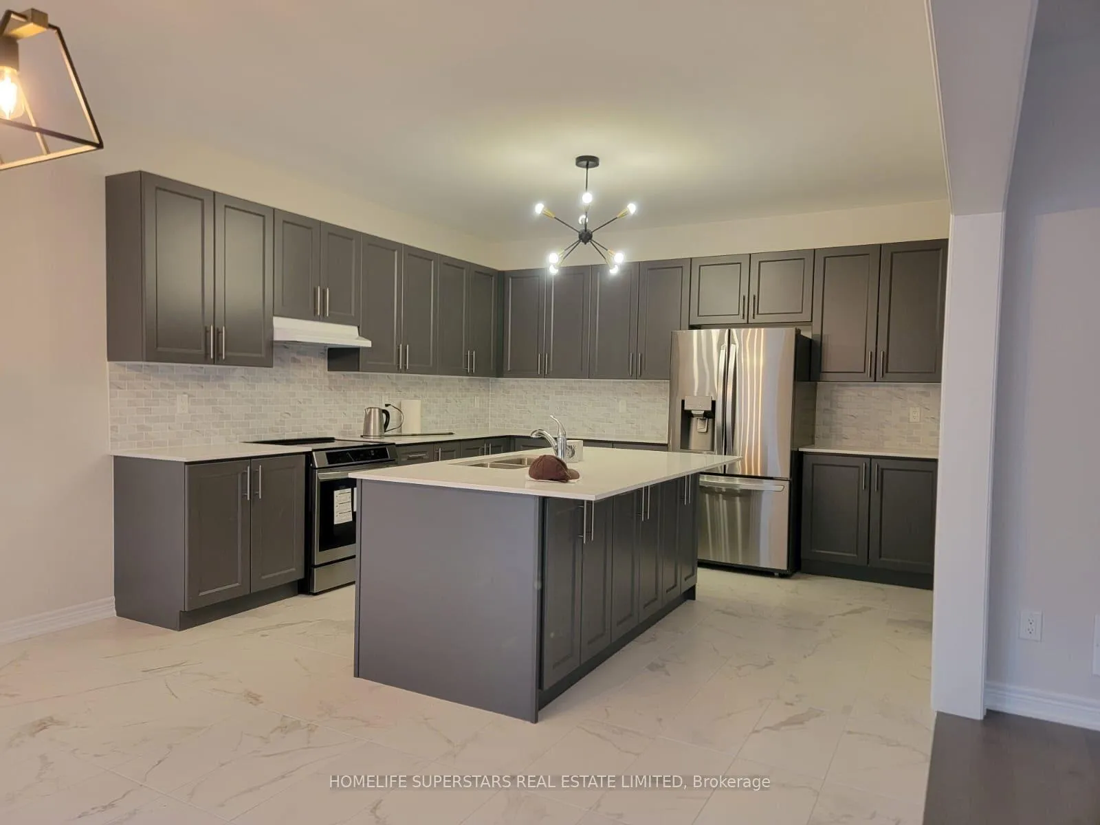 Photo 9 of 1486 Davis Loop W, Innisfil, Lefroy — HOMEH