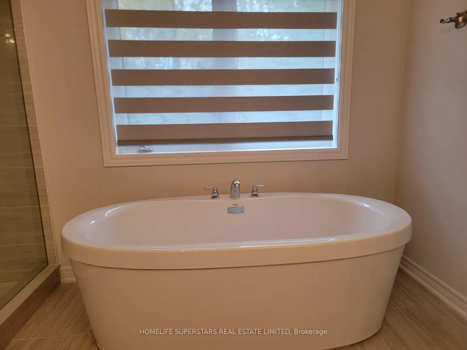 Photo 11 of 1486 Davis Loop W, Innisfil, Lefroy — HOMEH