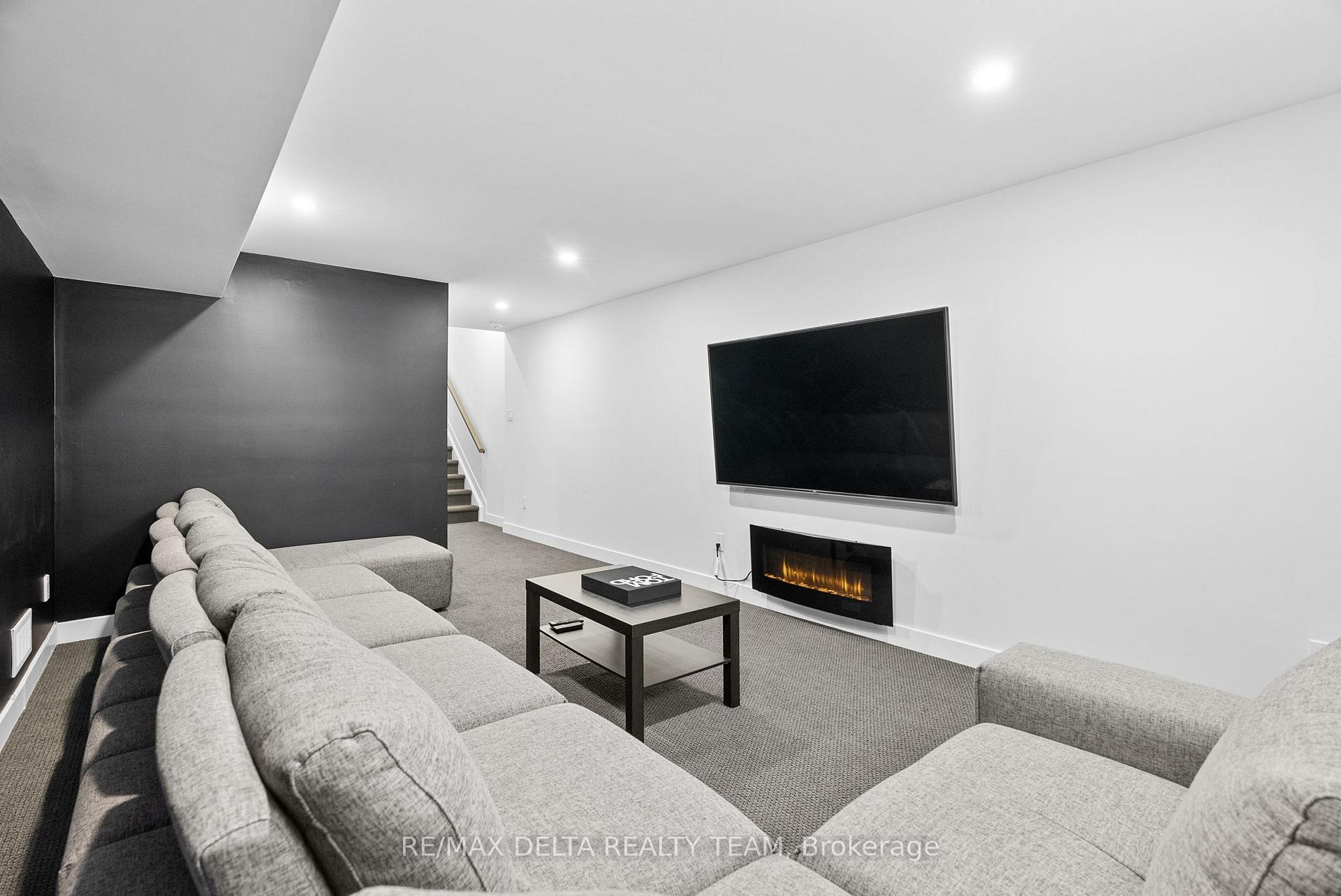 Photo 36 of 478 Trident Mews, Ottawa, Leitrim — HOMEH