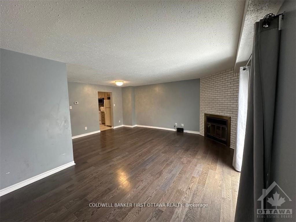 Photo 5 of 68 Burlington Crescent, Ottawa, Hunt Club Park/Greenboro — HOMEH