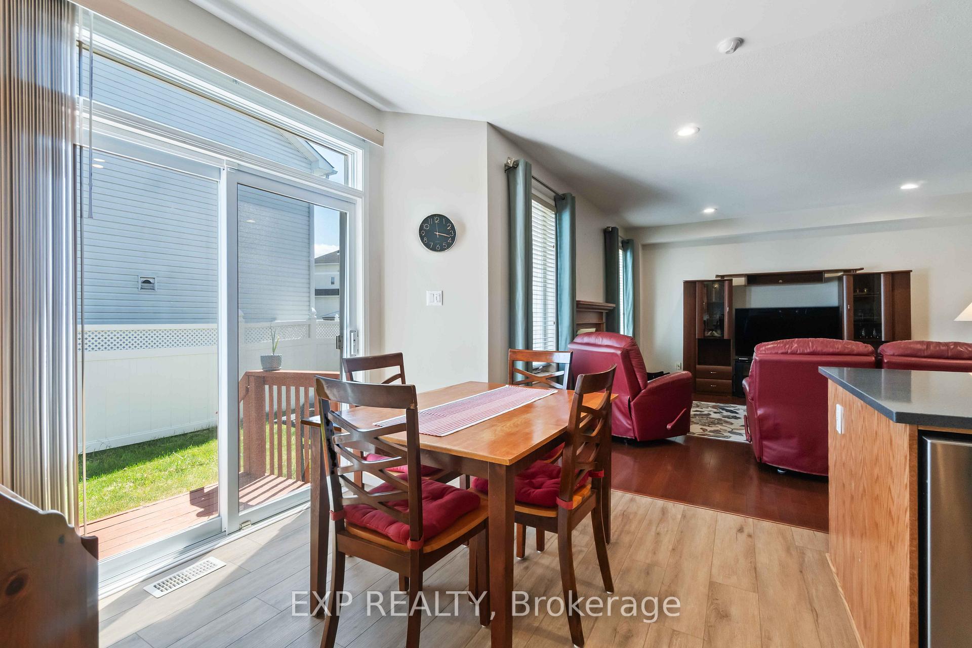 Photo 6 of 104 Yorkberry Gate, Ottawa, Hunt Club — HOMEH