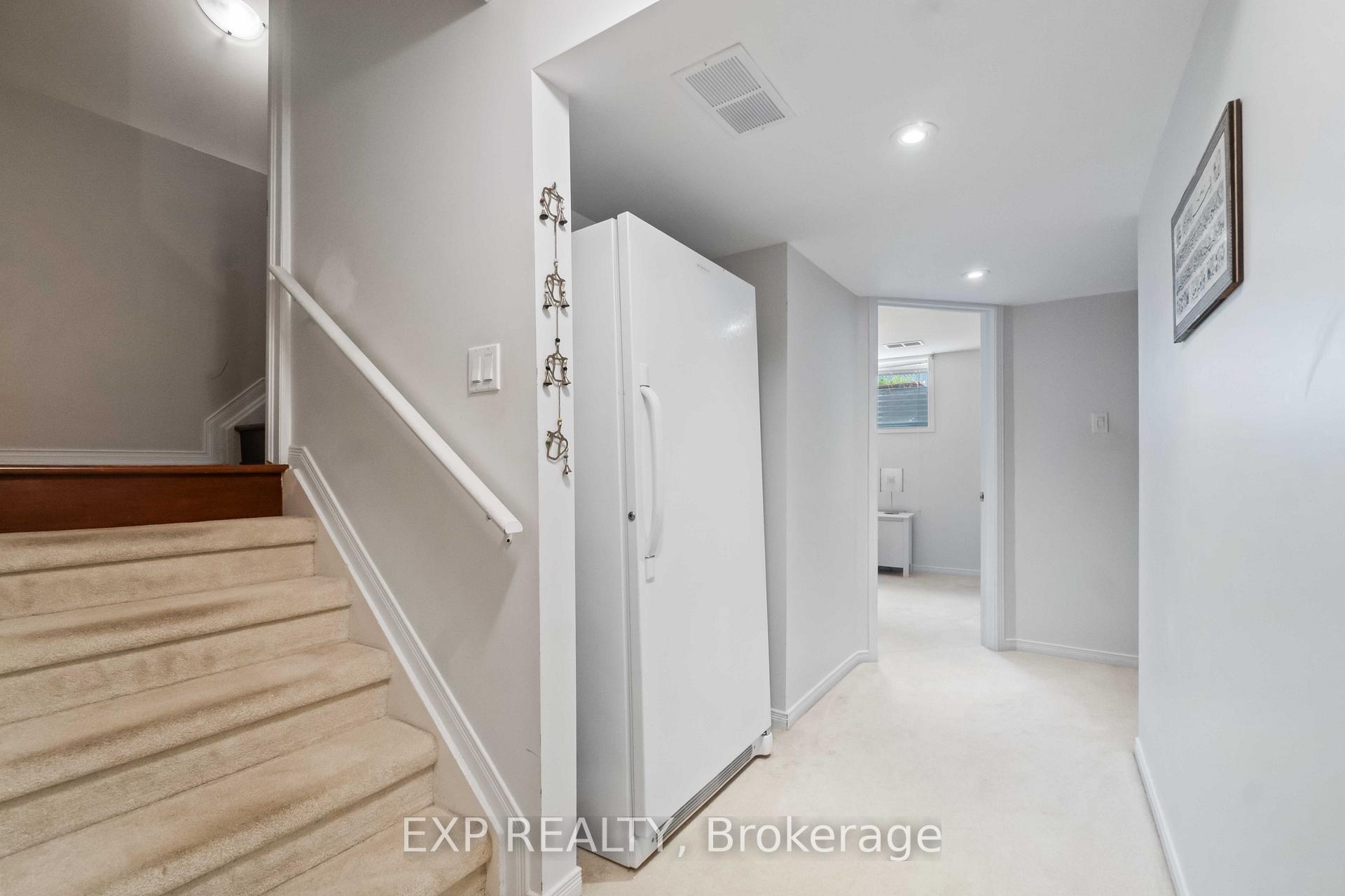 Photo 23 of 104 Yorkberry Gate, Ottawa, Hunt Club — HOMEH