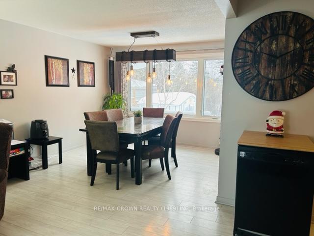 Photo 9 of 15 St Lawrence Avenue, Kapuskasing — HOMEH