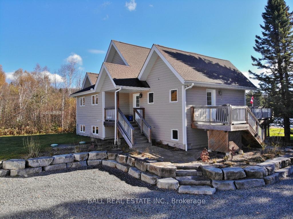 Photo 18 of 1030 Wapiti Circle, Highlands East, Cardiff Ward — HOMEH