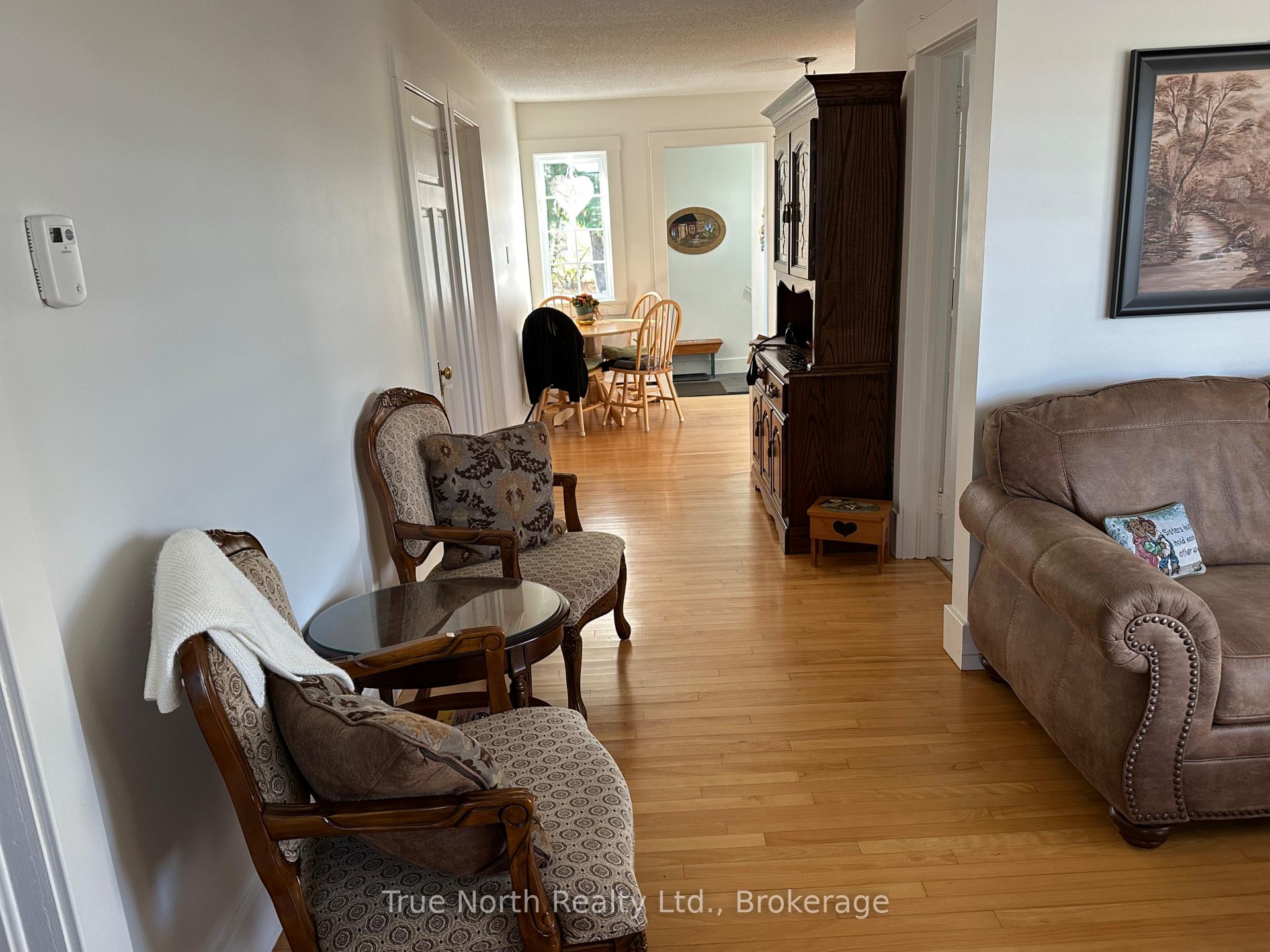 Photo 8 of 86 Devonshire Street, Kapuskasing — HOMEH