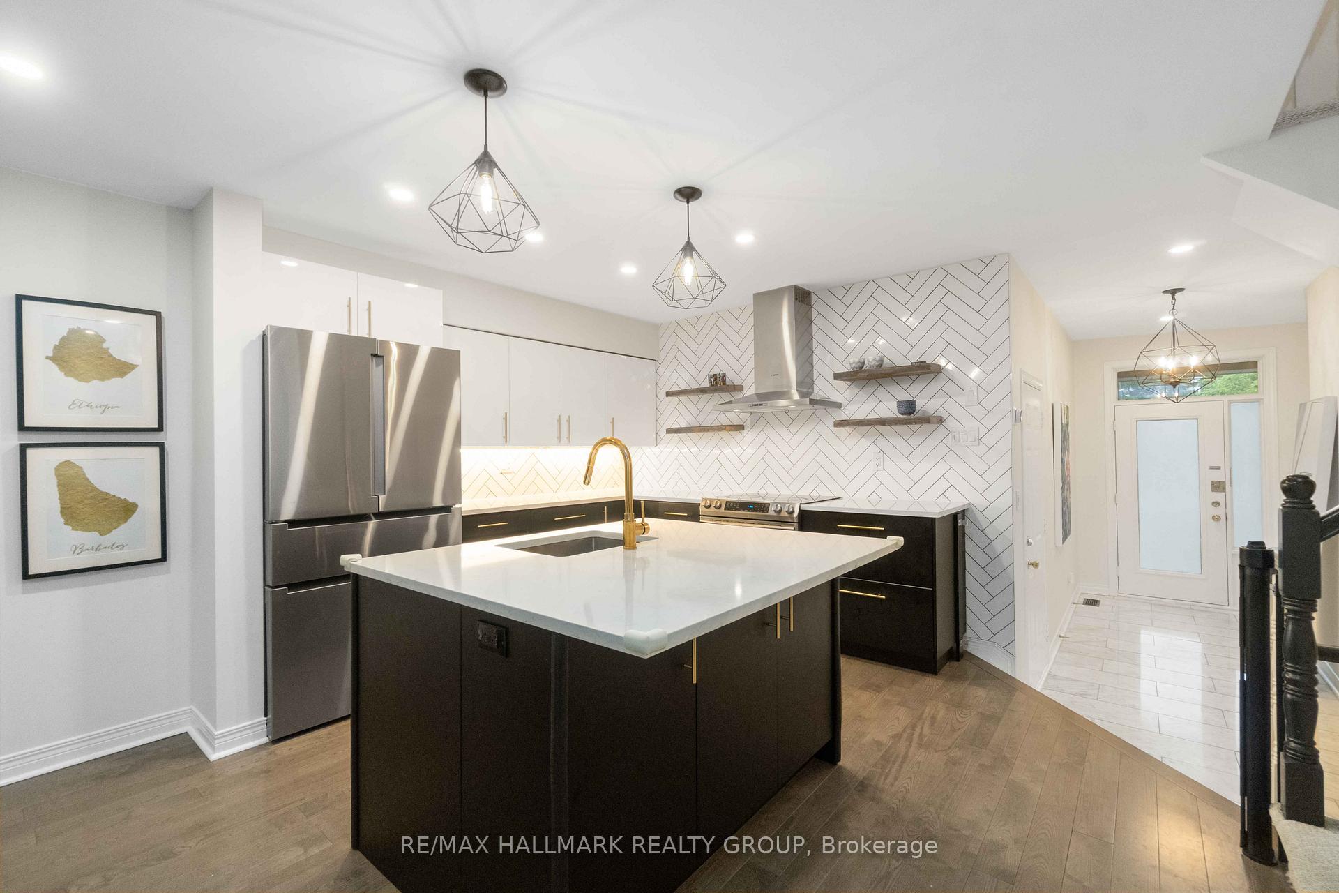 Photo 5 of 41 Kimberwick Crescent, Ottawa, Quinterra — HOMEH