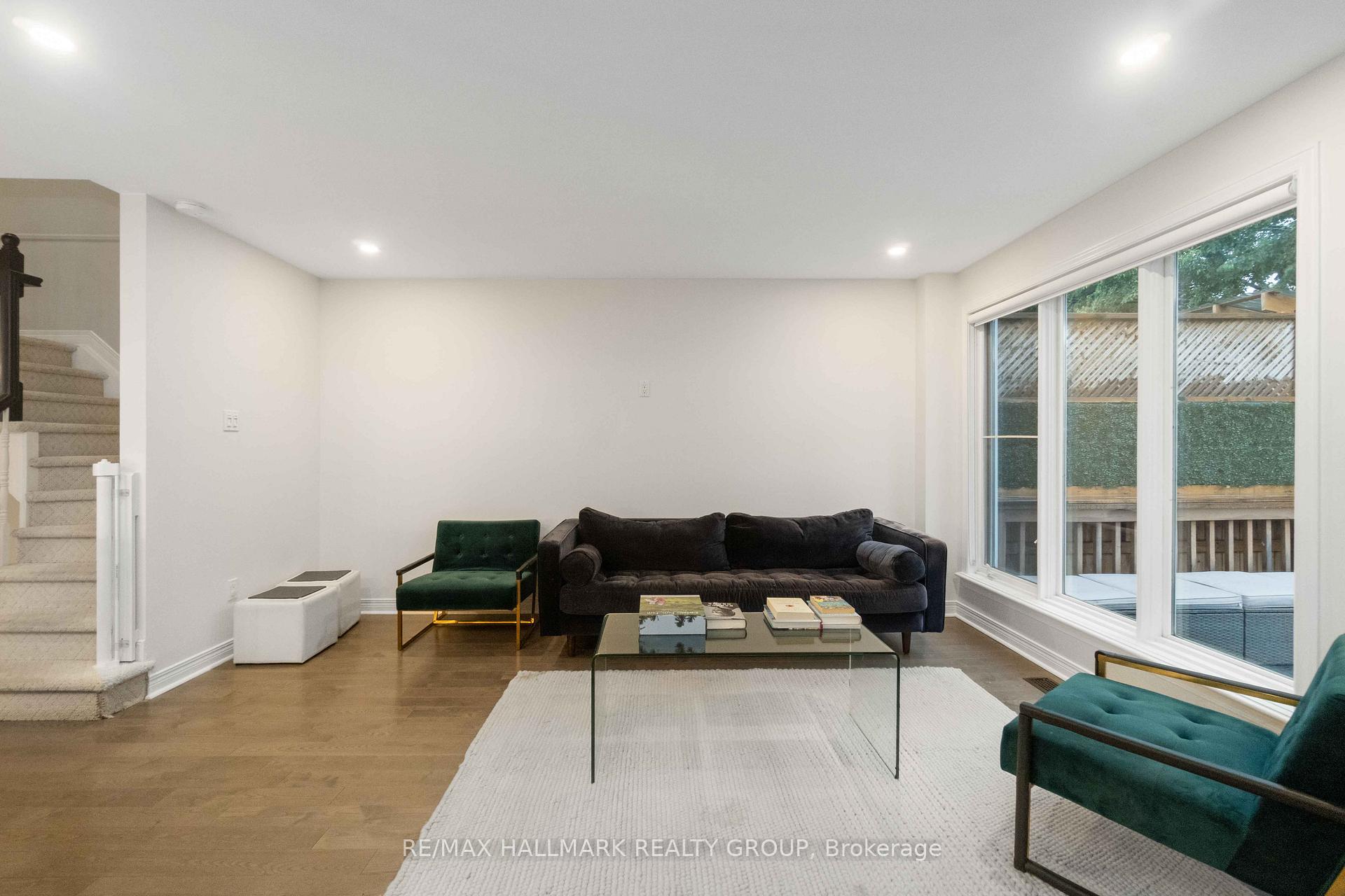 Photo 9 of 41 Kimberwick Crescent, Ottawa, Quinterra — HOMEH