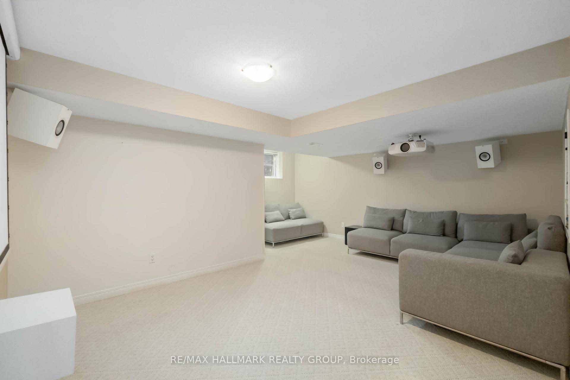 Photo 18 of 41 Kimberwick Crescent, Ottawa, Quinterra — HOMEH