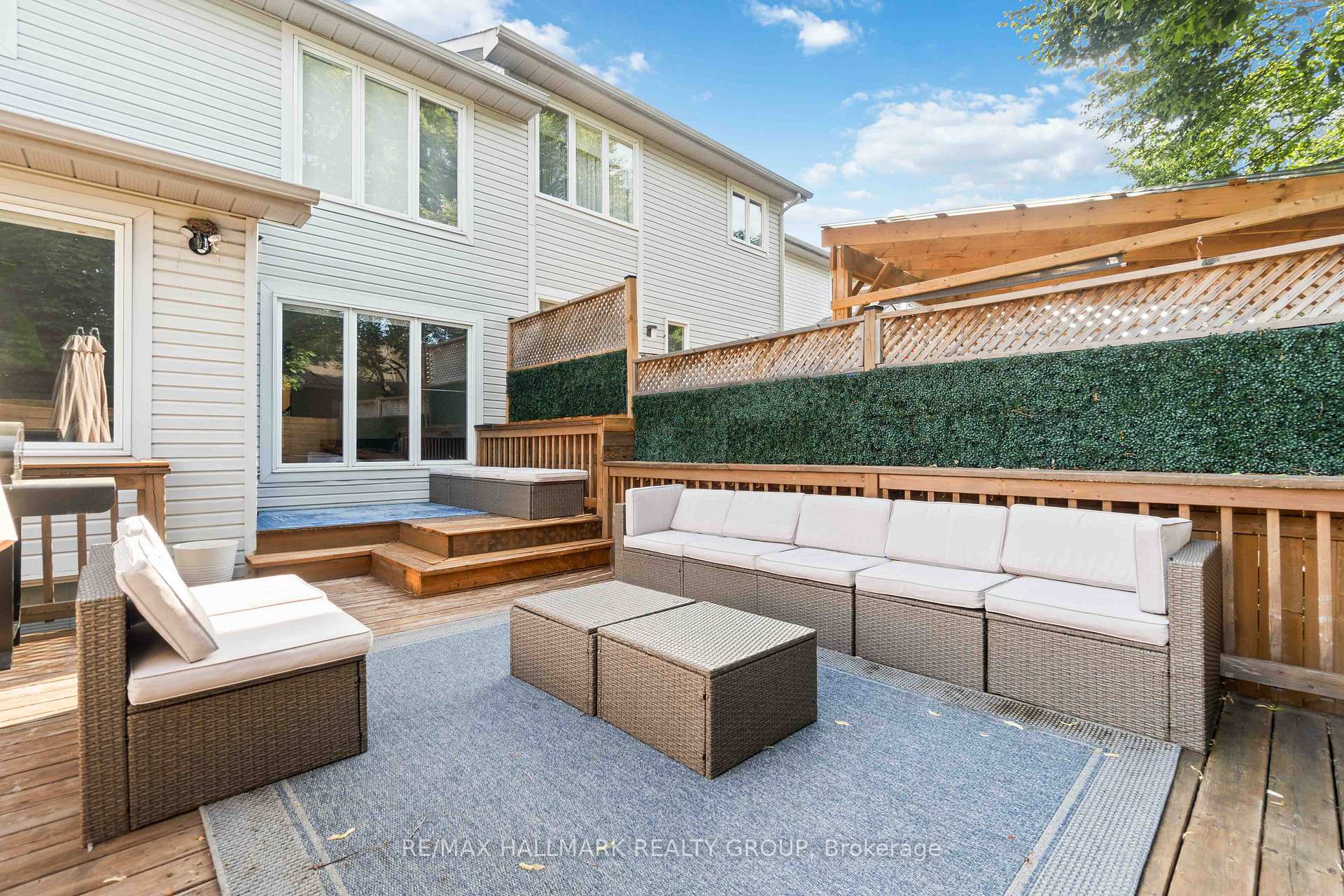 Photo 23 of 41 Kimberwick Crescent, Ottawa, Quinterra — HOMEH