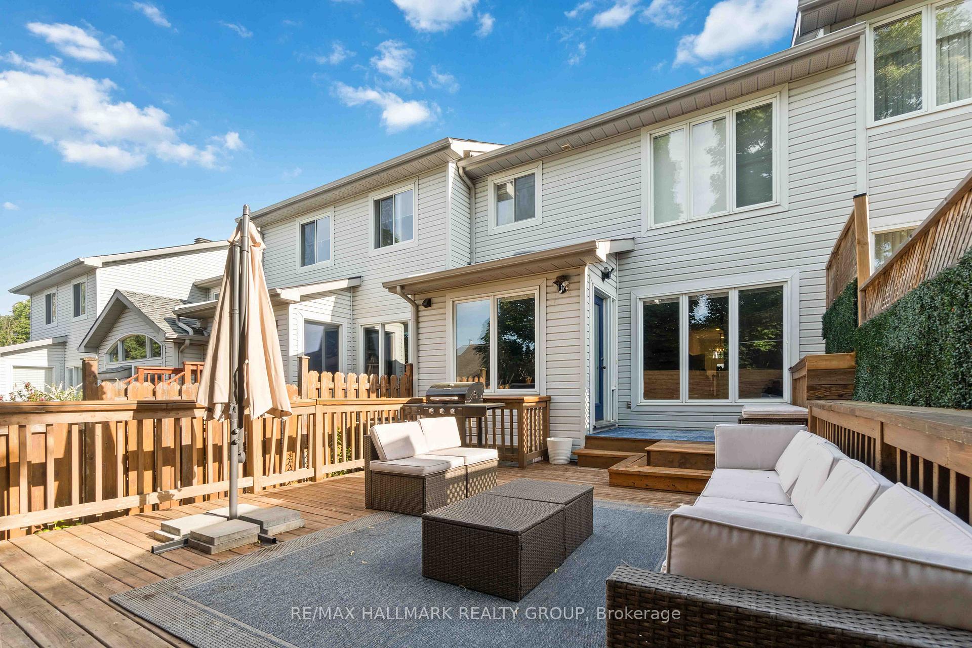 Photo 24 of 41 Kimberwick Crescent, Ottawa, Quinterra — HOMEH
