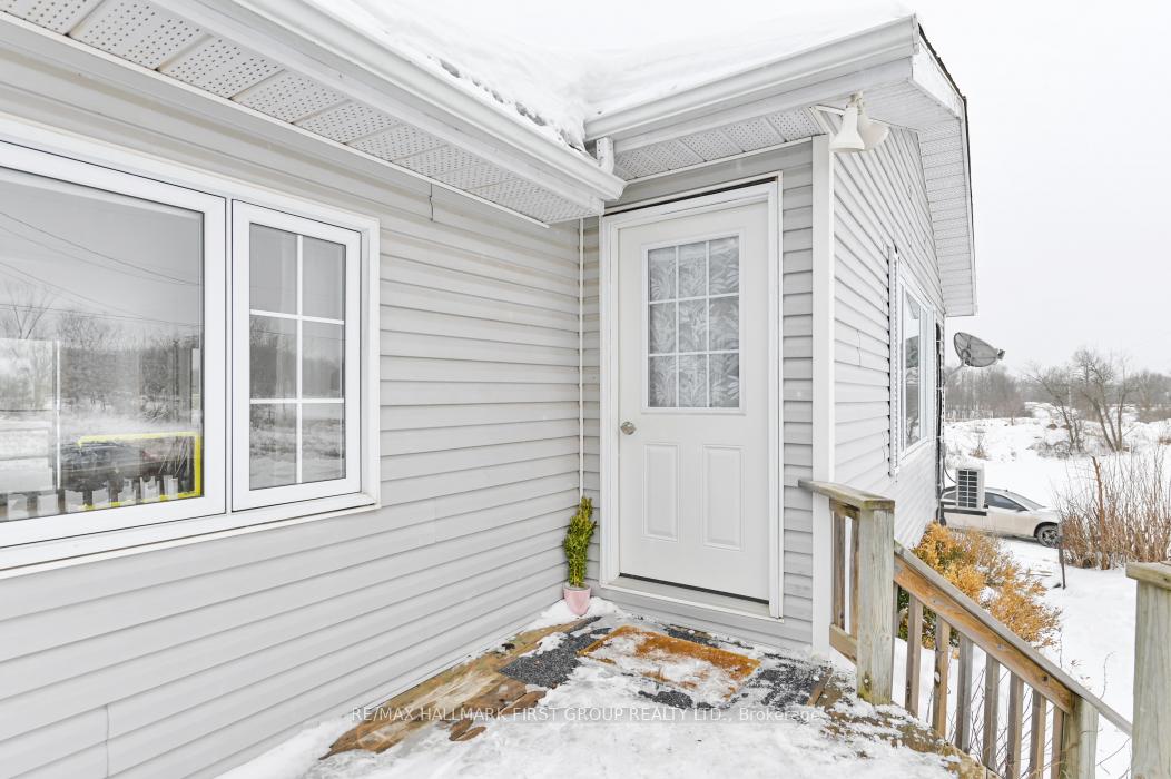 Front of Unit Unit B, 1304 Hunt Club Road