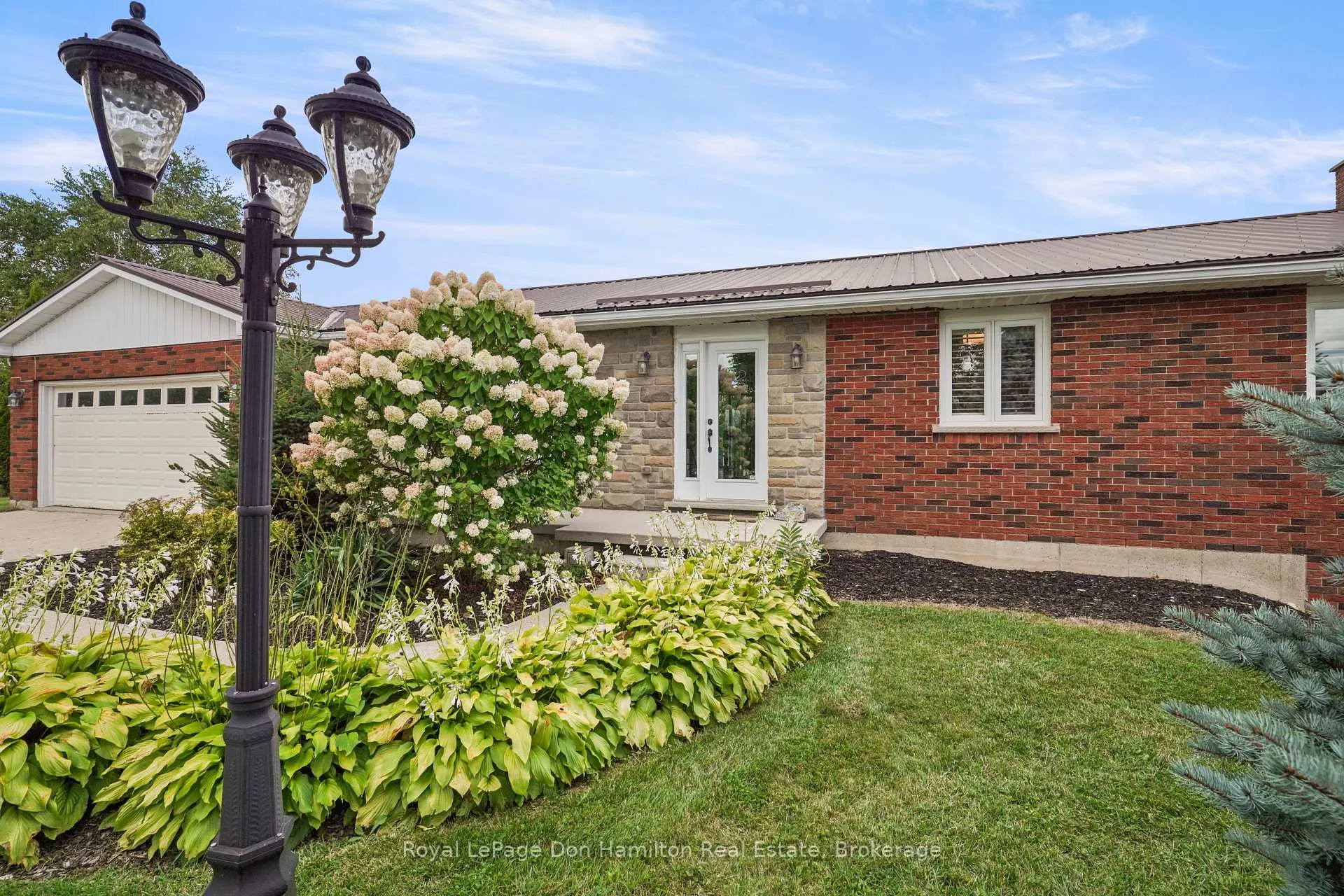 Photo 3 of 1009 Queen Street, Howick — HOMEH