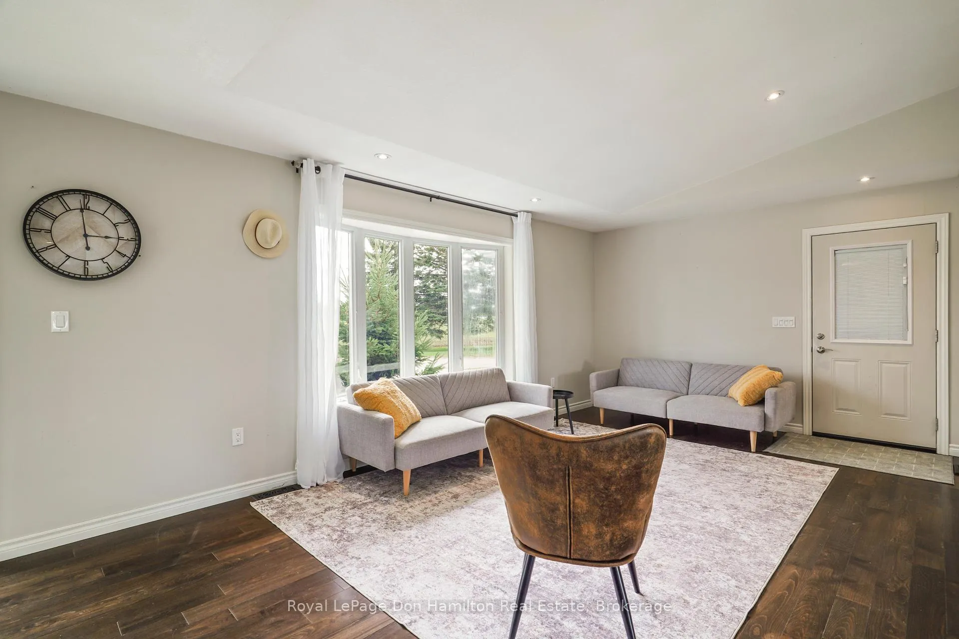 Photo 7 of 1009 Queen Street, Howick — HOMEH