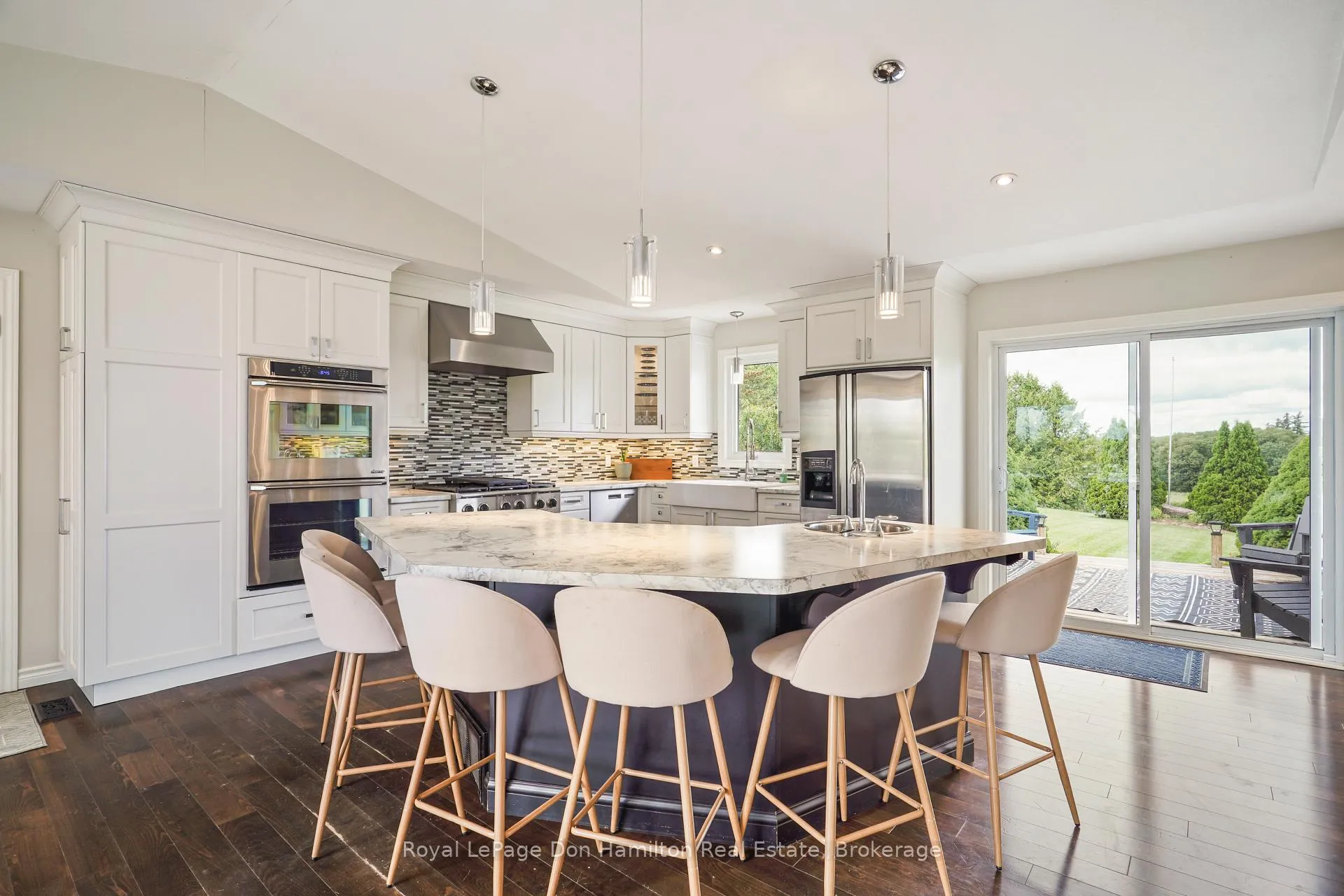 Photo 10 of 1009 Queen Street, Howick — HOMEH