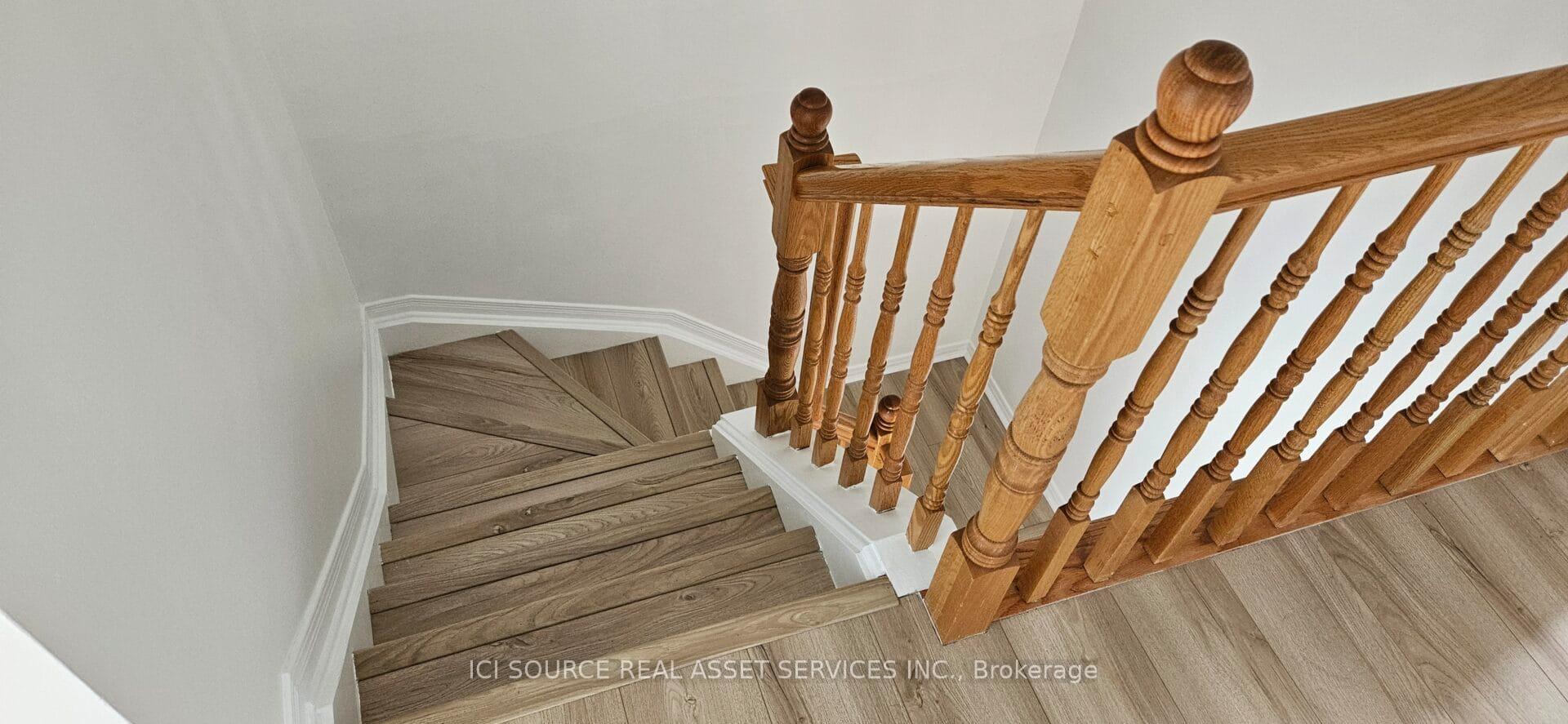 Photo 10 of 164 Colliston Crescent, Ottawa, Ridgemont — HOMEH