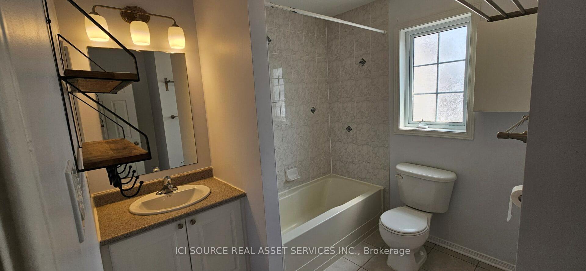 Photo 15 of 164 Colliston Crescent, Ottawa, Ridgemont — HOMEH
