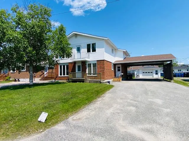 Photo 4 of 11 Kennedy Avenue, Kapuskasing — HOMEH