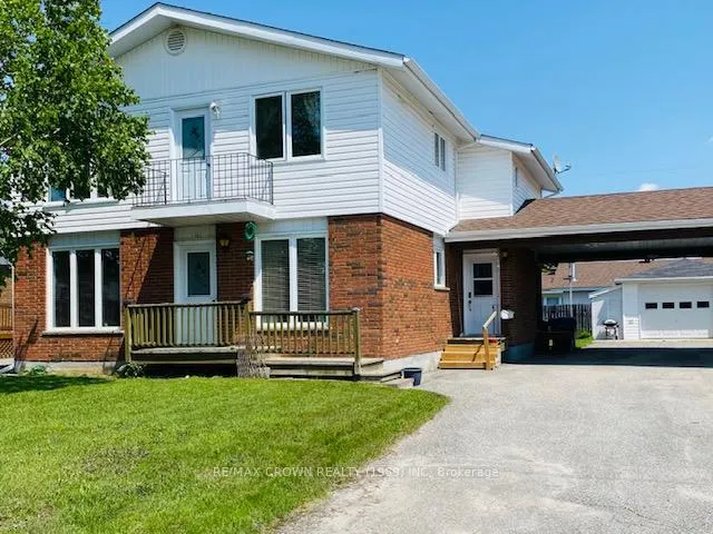 Photo 5 of 11 Kennedy Avenue, Kapuskasing — HOMEH