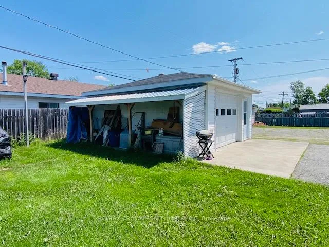 Photo 10 of 11 Kennedy Avenue, Kapuskasing — HOMEH