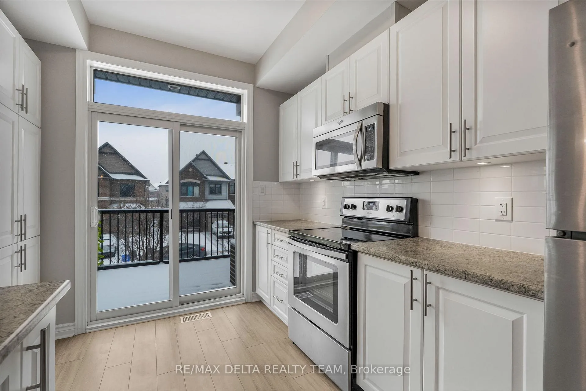Photo 14 of 64 Fallengale Crescent, Ottawa, Kanata - Kanata Lakes/Heritage Hills — HOMEH