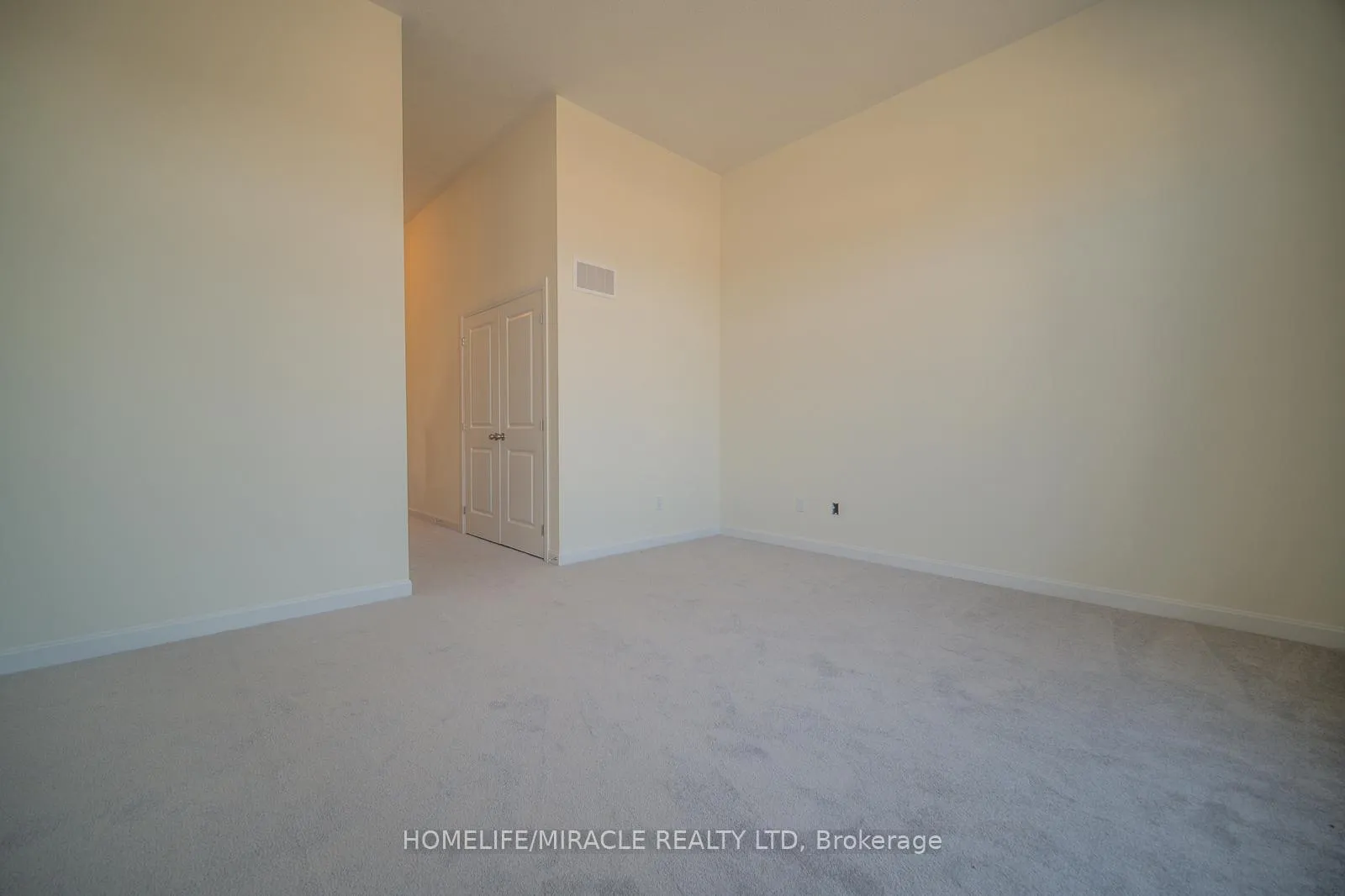 Photo 16 of 60 Oakmont Drive, Loyalist, Bath — HOMEH