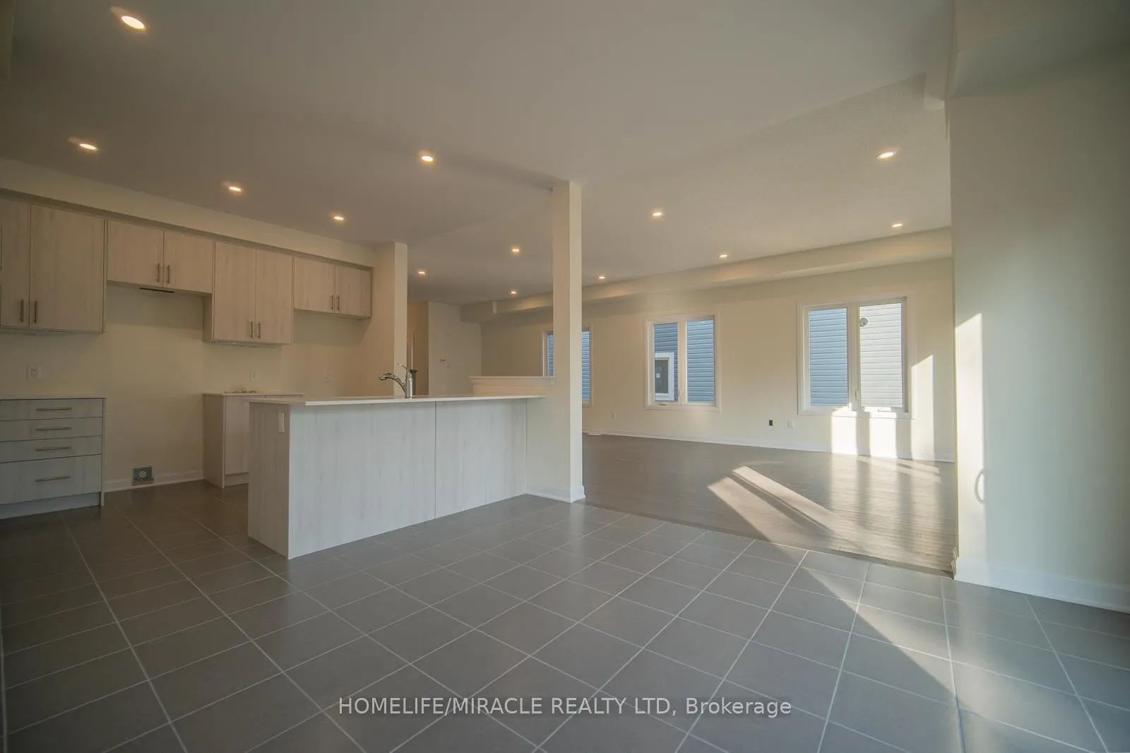 Photo 23 of 60 Oakmont Drive, Loyalist, Bath — HOMEH