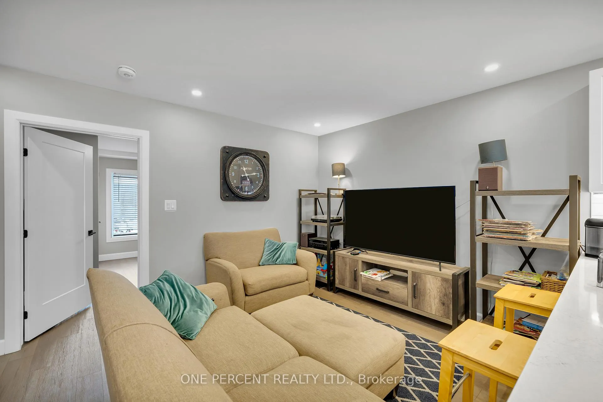 Photo 11 of Unit 4, 6610 Forth Line Road W, Ottawa, North Gower — HOMEH