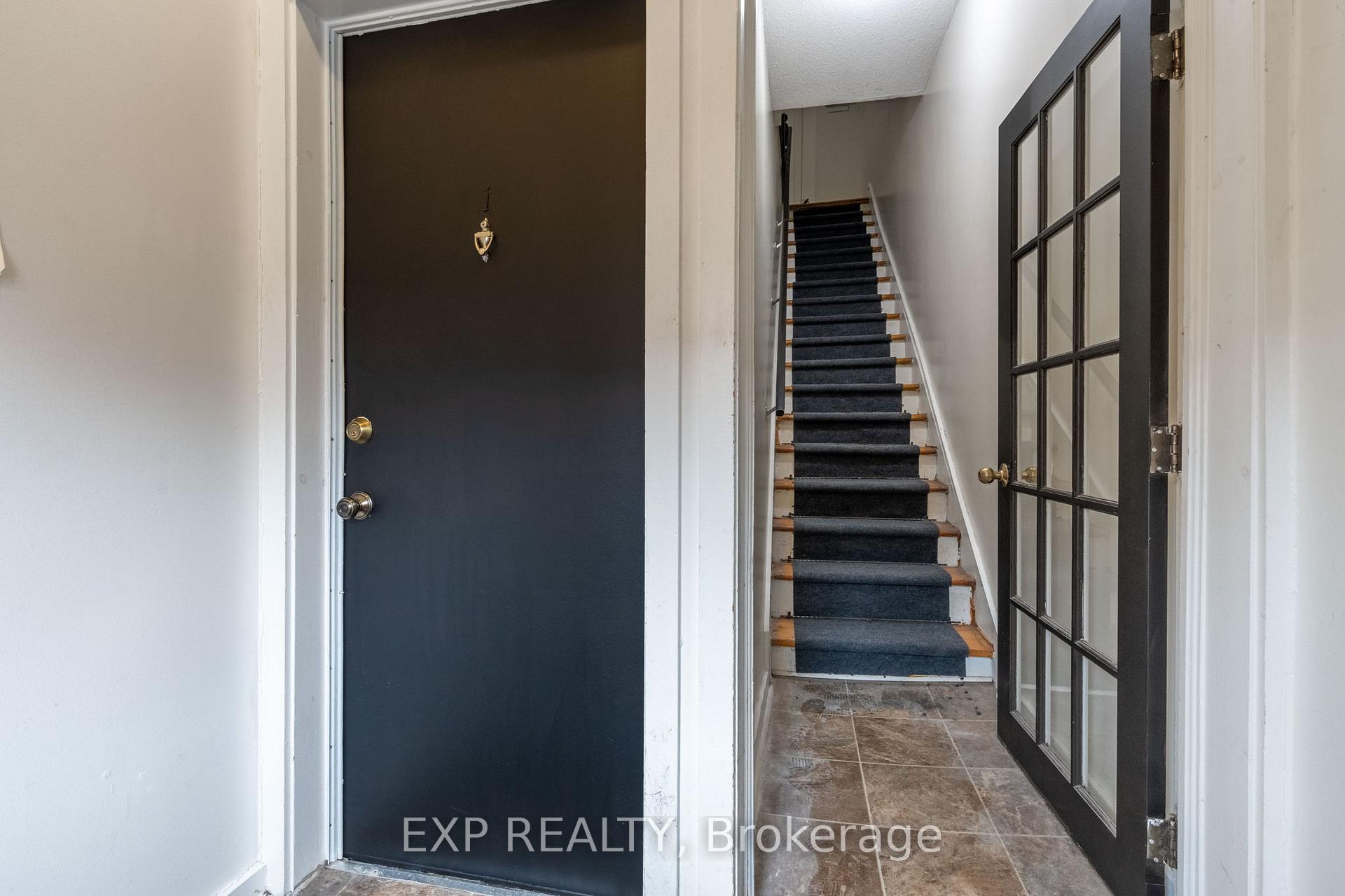 Photo 4 of 196 Osgoode Street, Ottawa, Sandy Hill — HOMEH