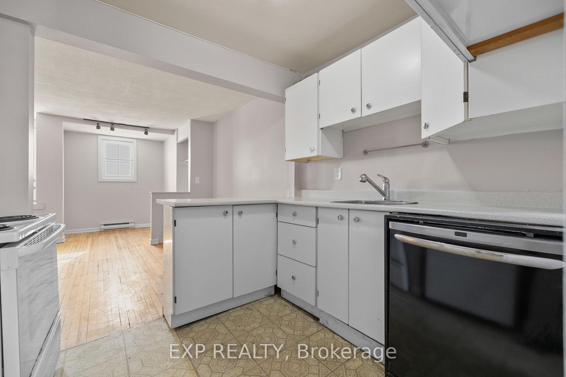 Photo 15 of 196 Osgoode Street, Ottawa, Sandy Hill — HOMEH