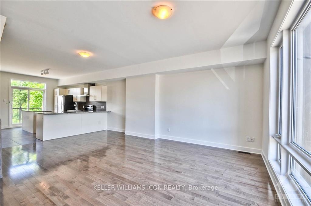 Photo 5 of 604 Terravita Private, Ottawa, Windsor Park Village — HOMEH
