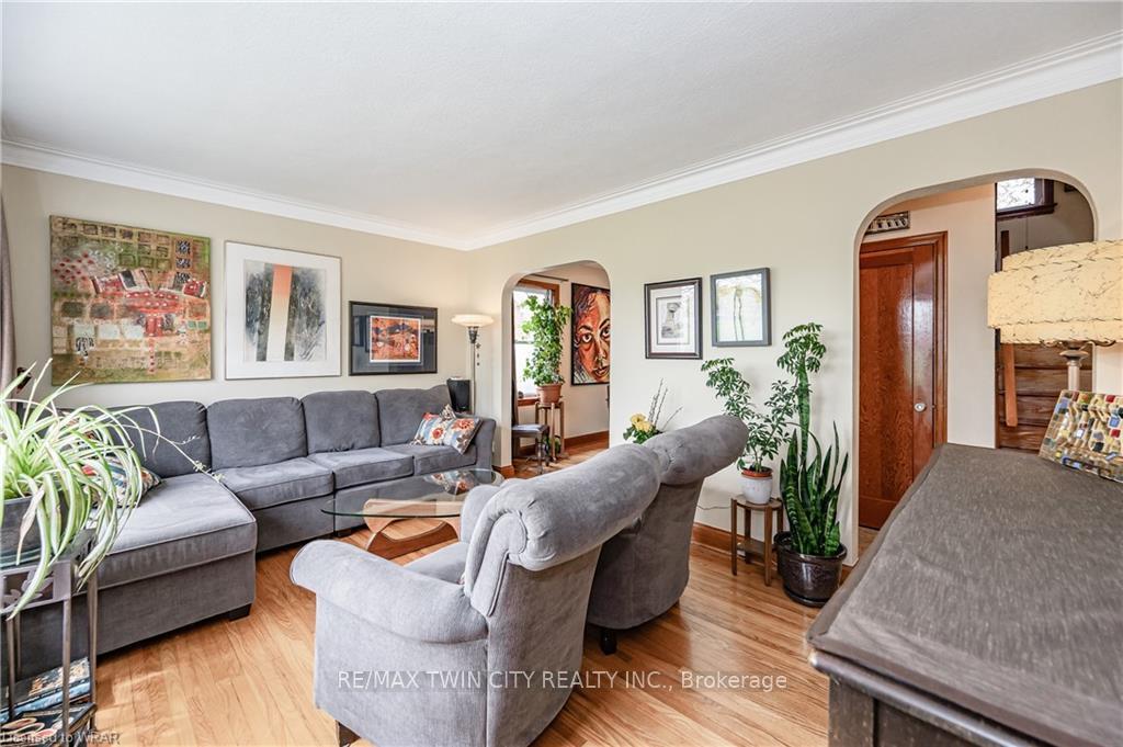 Photo 8 of 270 Mansion Street, Kitchener — HOMEH