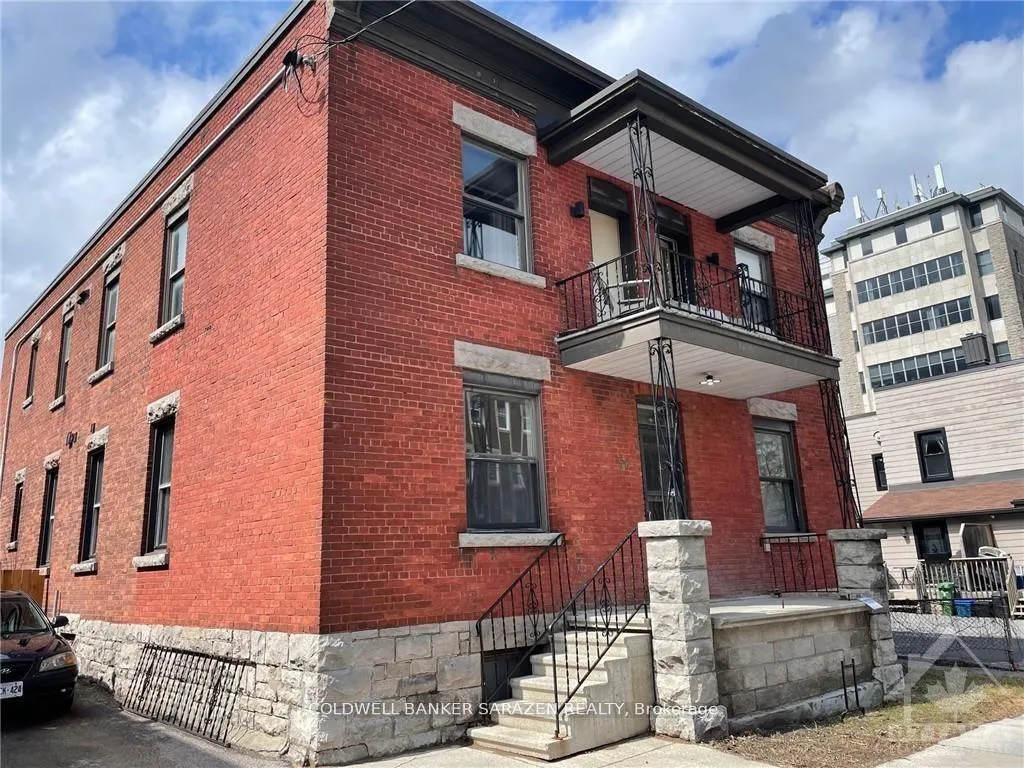 Front of Unit 1, 58 Parent Avenue
