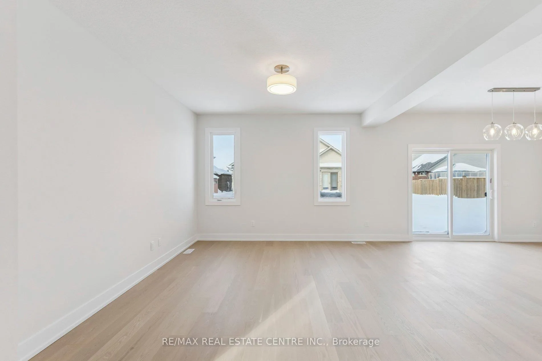 Photo 9 of 123 Maple Street, Mapleton, Drayton — HOMEH