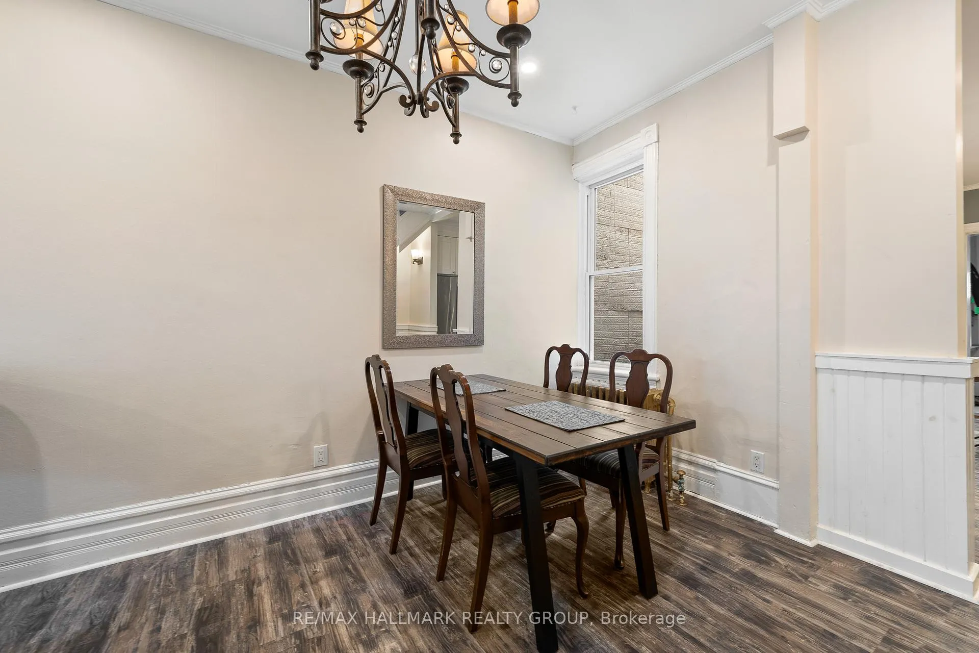 Photo 9 of 181 Guigues Avenue, Ottawa, Lower Town/Byward Market — HOMEH