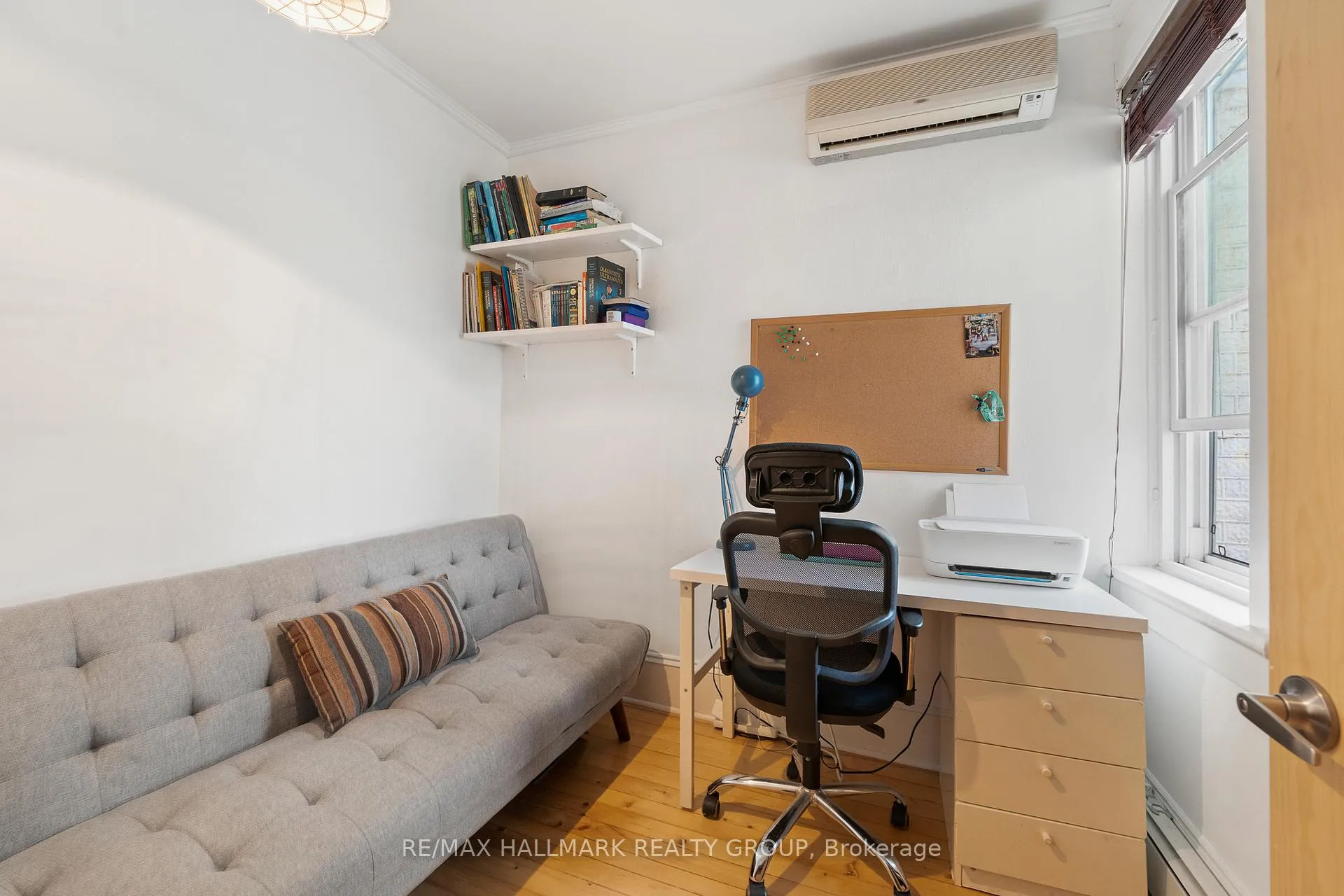 Photo 23 of 181 Guigues Avenue, Ottawa, Lower Town/Byward Market — HOMEH
