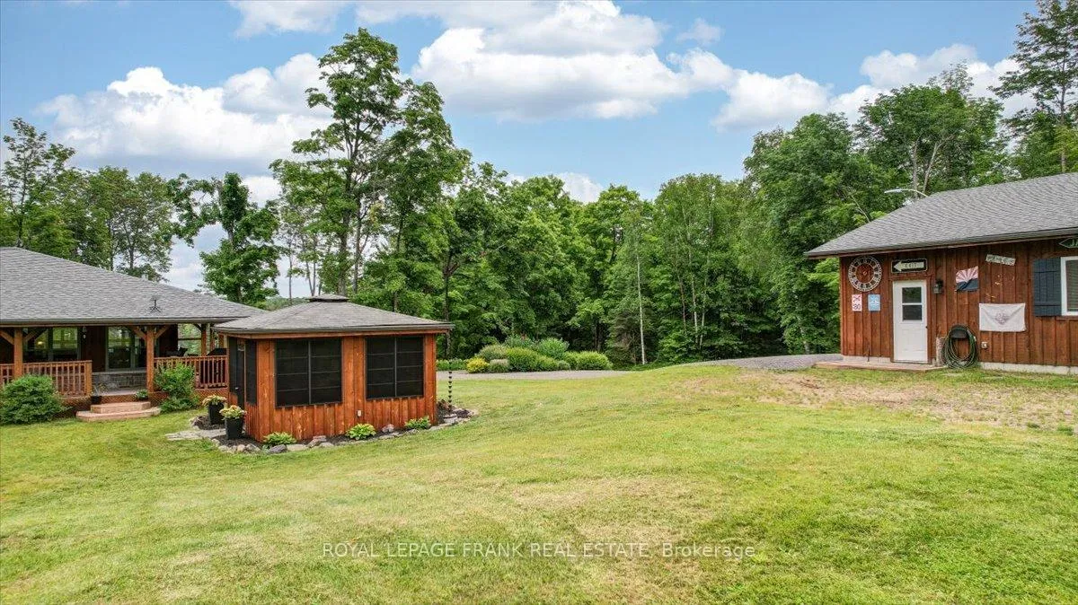 Photo 40 of 944 Steenburg Lake Road N, Limerick — HOMEH