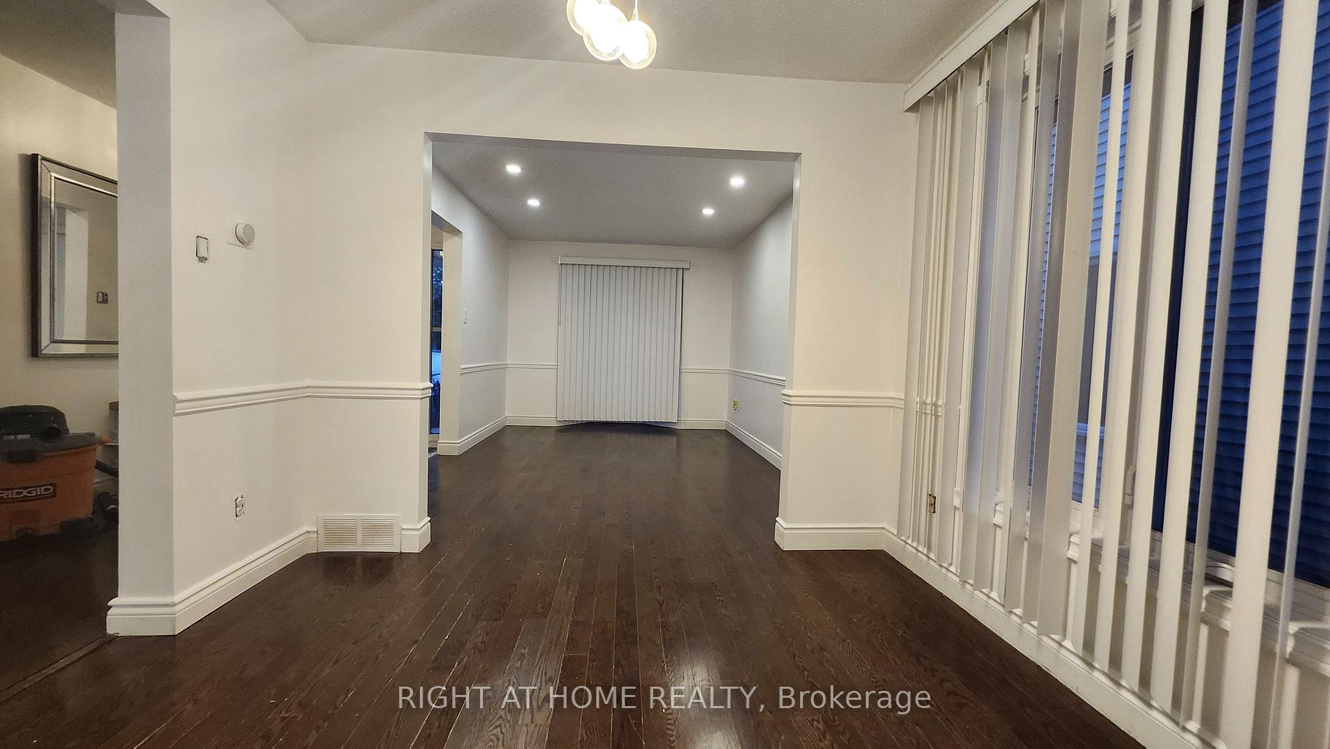 Photo 8 of 3454 Wyman Crescent, Ottawa, Windsor Park Village — HOMEH