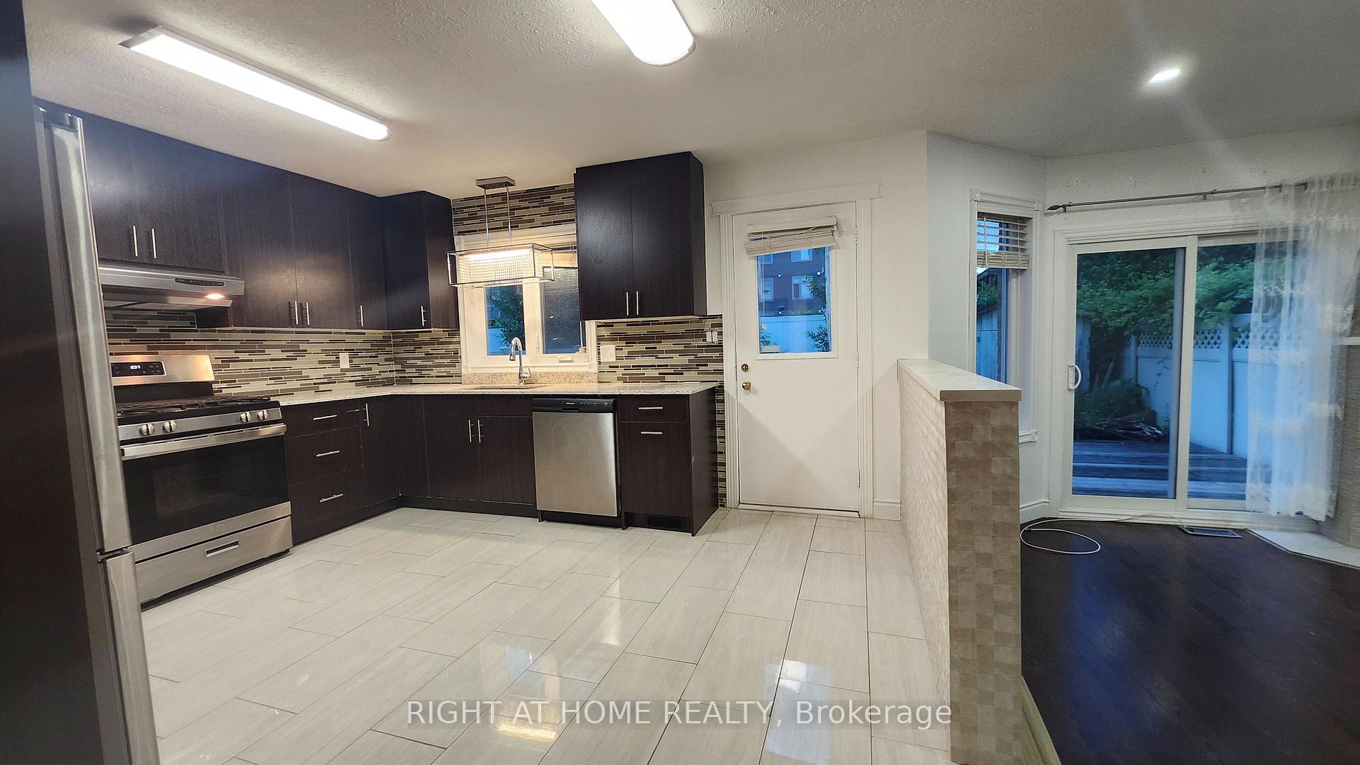 Photo 10 of 3454 Wyman Crescent, Ottawa, Windsor Park Village — HOMEH