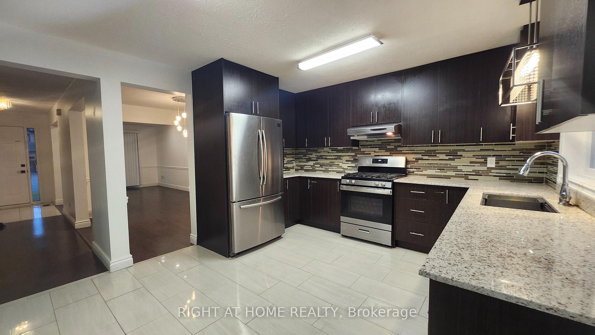 Photo 12 of 3454 Wyman Crescent, Ottawa, Windsor Park Village — HOMEH