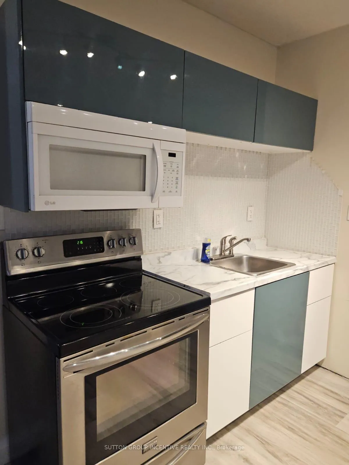Photo 3 of Unit UNIT 2, 2091 25 Street, Innisfil, Alcona — HOMEH